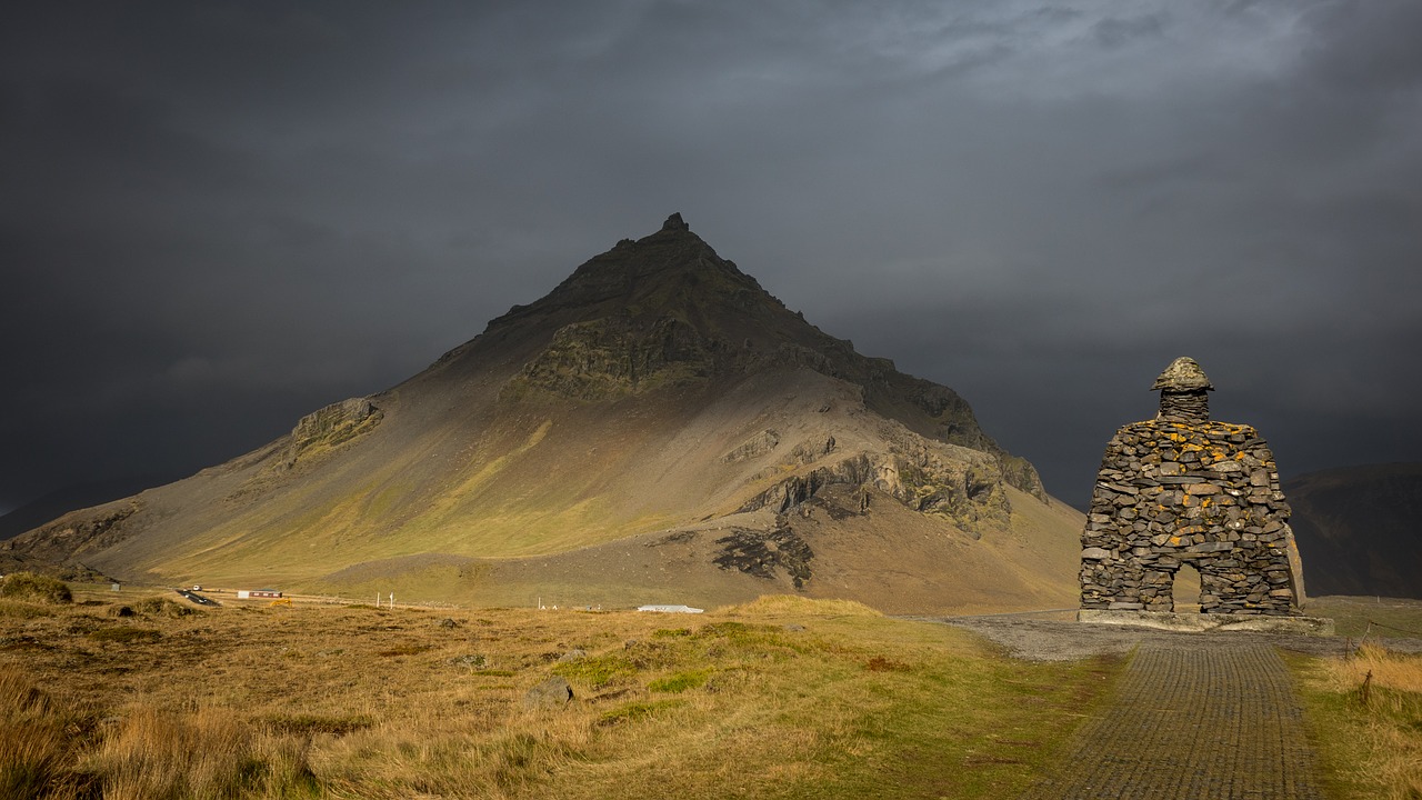 Islandija,  Kalnai,  Kraštovaizdis,  Pobūdį,  Vaizdingas,  Skulptūra,  Debesys, Nemokamos Nuotraukos,  Nemokama Licenzija