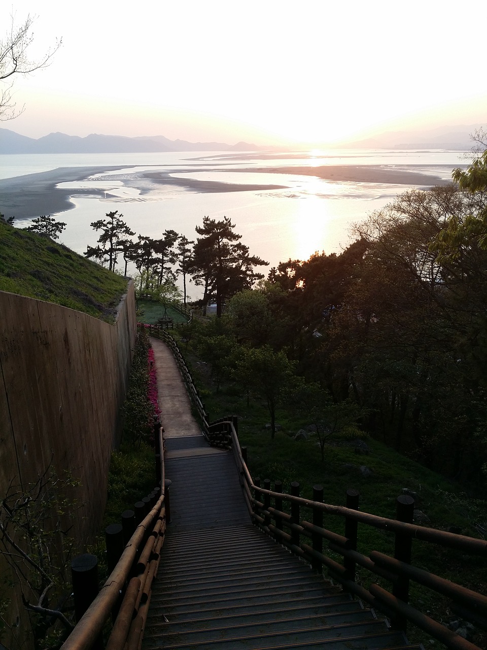 Da Cannon Emeishan Observatorija, Vakare, Laiptai, Korėja, Busan, Tiltas, Nuolydis, Kupranugaris, Švytėjimas, Kraštovaizdis