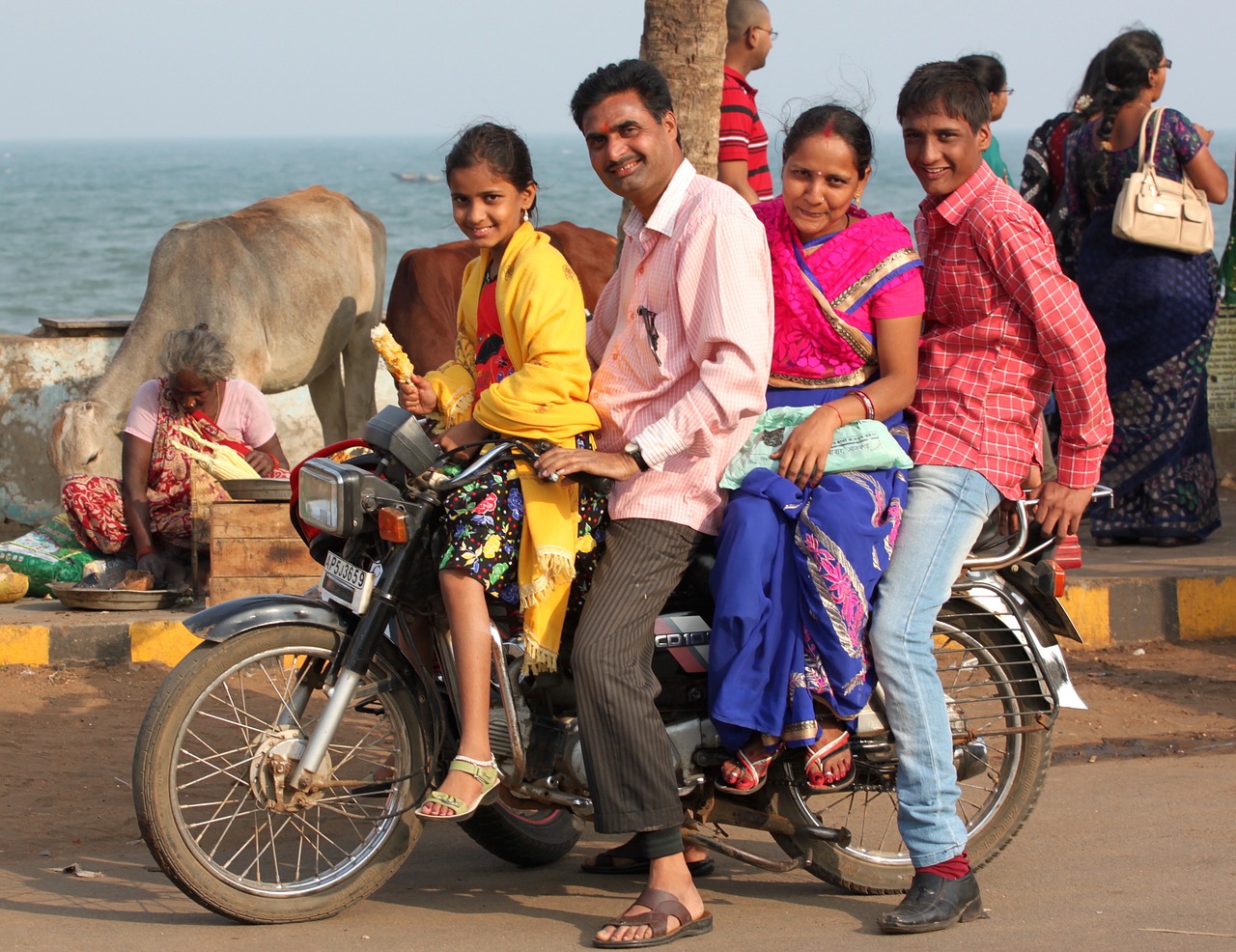 Indija, Indijos Šeima, Laimingas, Motociklas, Asian, Kartu, Šeima, Tėvas, Azijiečių Šeima, Linksma