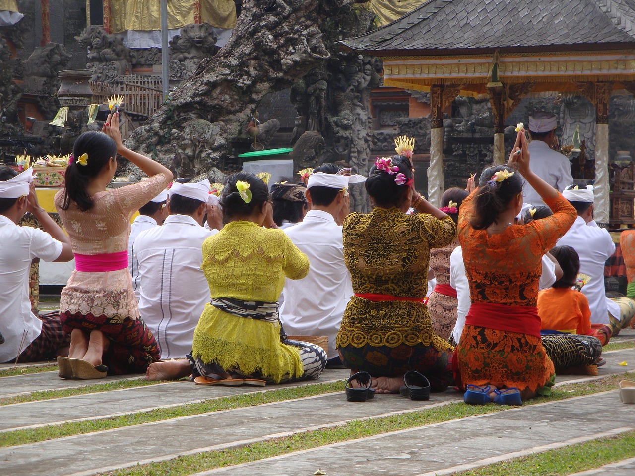 Indonezija, Bali, Šventykla, Religija, Moterys, Spalvinga, Auka, Hinduizmas, Kelionė, Ritualas