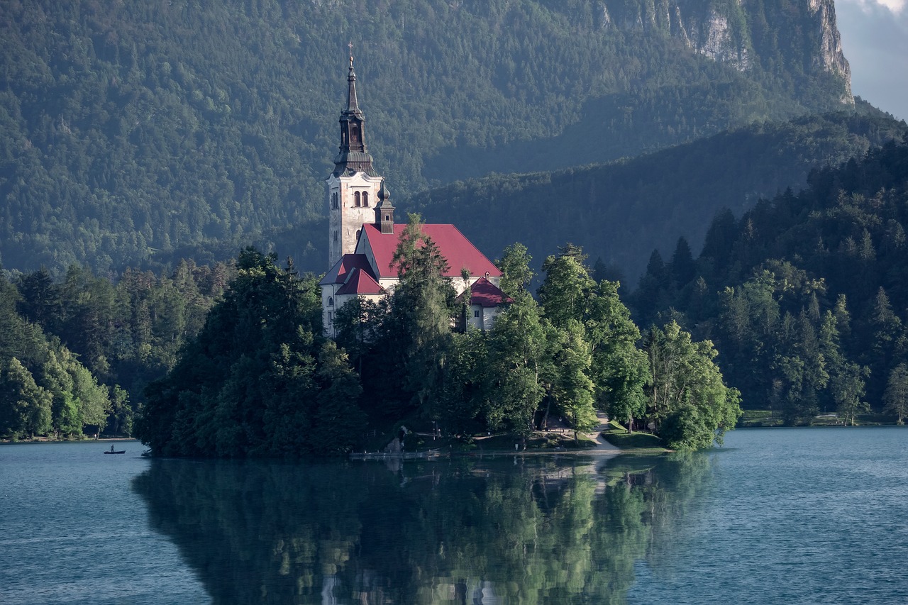 Sala, Ežeras, Kraštovaizdis, Gamta, Kelionė, Vanduo, Turizmas, Dangus, Kalnas, Peizažas