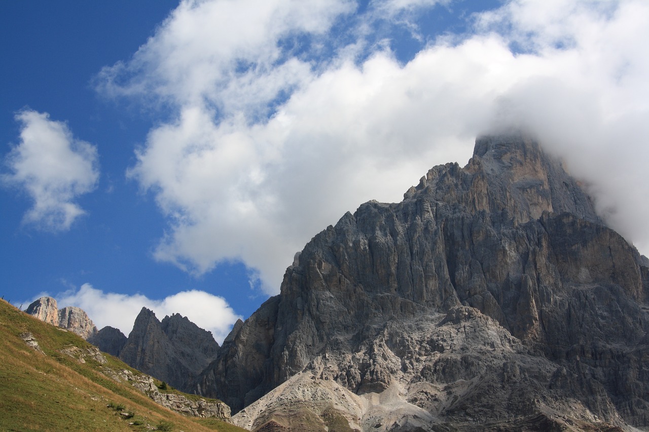 Italy, Kalnai, Debesys, Gaidžiai, Uolos, Plikas, Nemokamos Nuotraukos,  Nemokama Licenzija