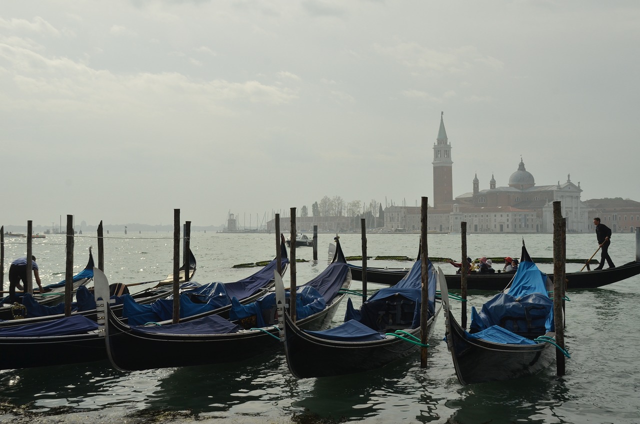 Italy, Venecija, Gondola, Gondolieris, Vanduo, Lagūnas, Valtis, Rytas, Migla, Rūkas