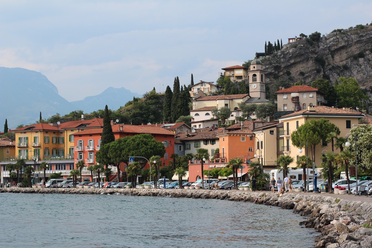 Italy, Garda, Torbole, Kalnai, Valtys, Bankas, Promenada, Nemokamos Nuotraukos,  Nemokama Licenzija