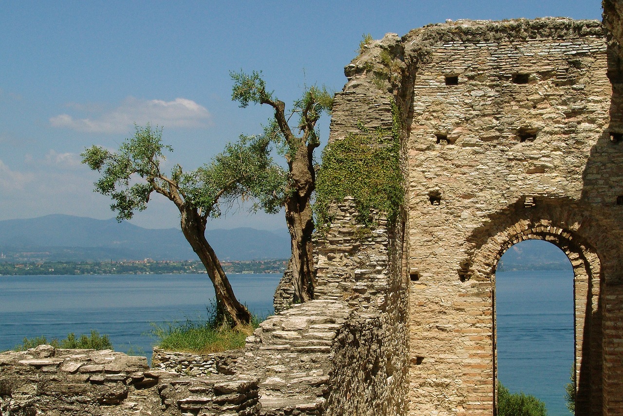 Italy, Sugadinti, Pastatas, Lankytinos Vietos, Senovė, Archeologinis Saitas, Viduržemio Jūros, Akmeninė Siena, Skilimas, Romėnų