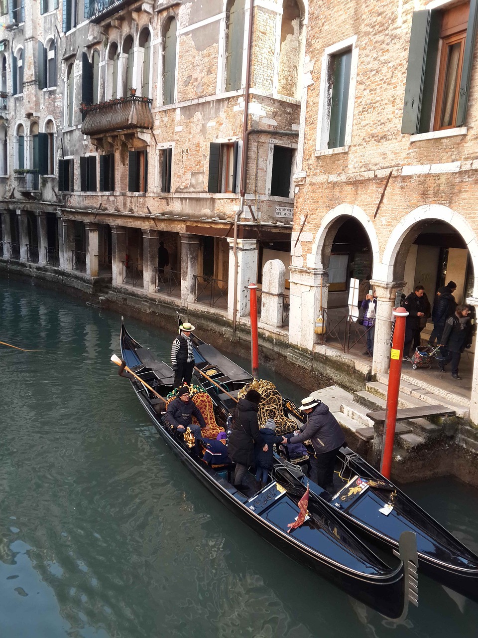 Italy, Venecija, Gondola, Dubel Parking, Vanduo, Miestas, Venecija Italija, Valtis, Nemokamos Nuotraukos,  Nemokama Licenzija