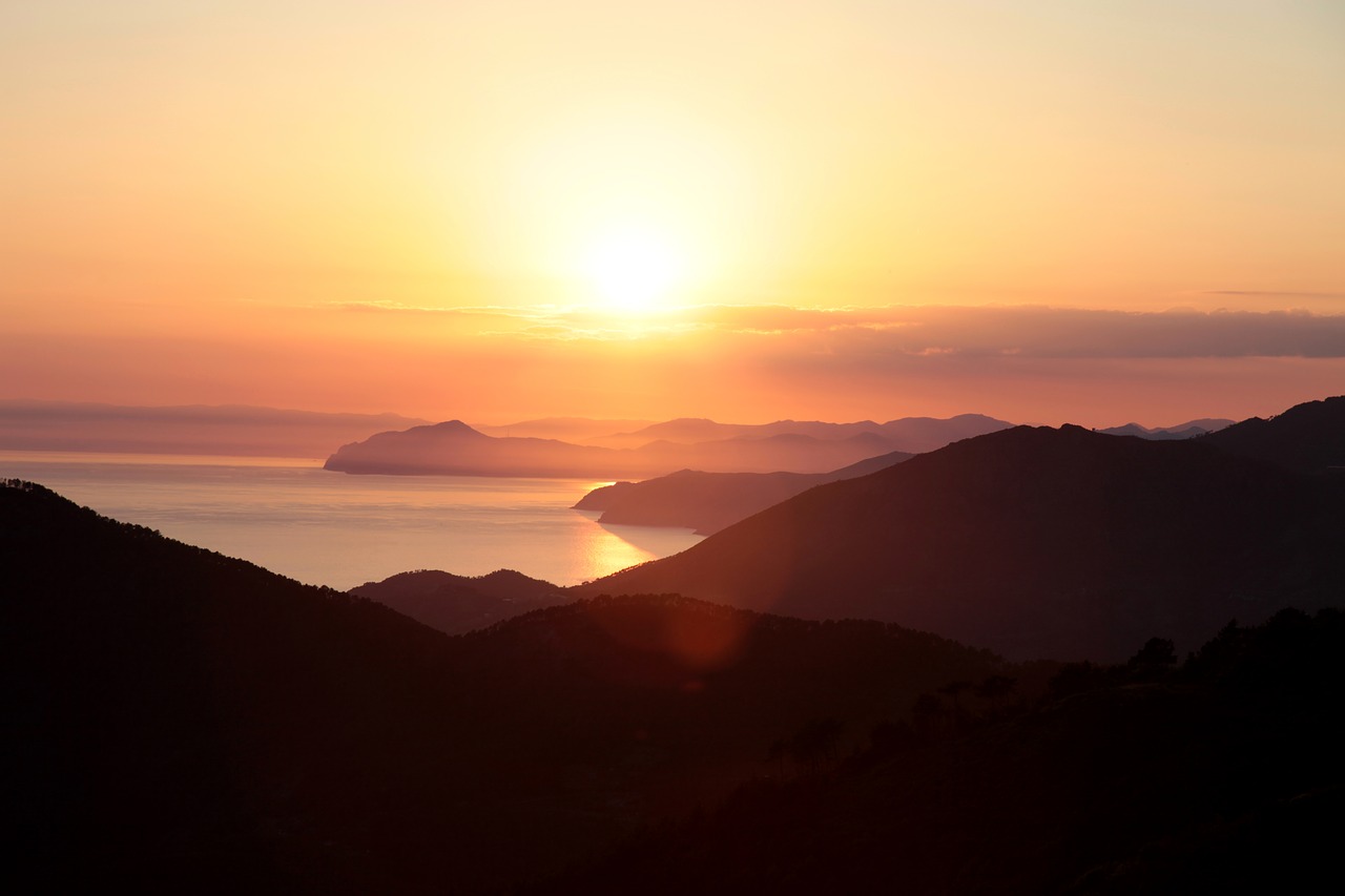 Italy, Saulėlydis, Kraštovaizdis, Jūra, Kalnas, Saulės Šviesa, Monterosso, Cinque Terre, Vasara, Nemokamos Nuotraukos