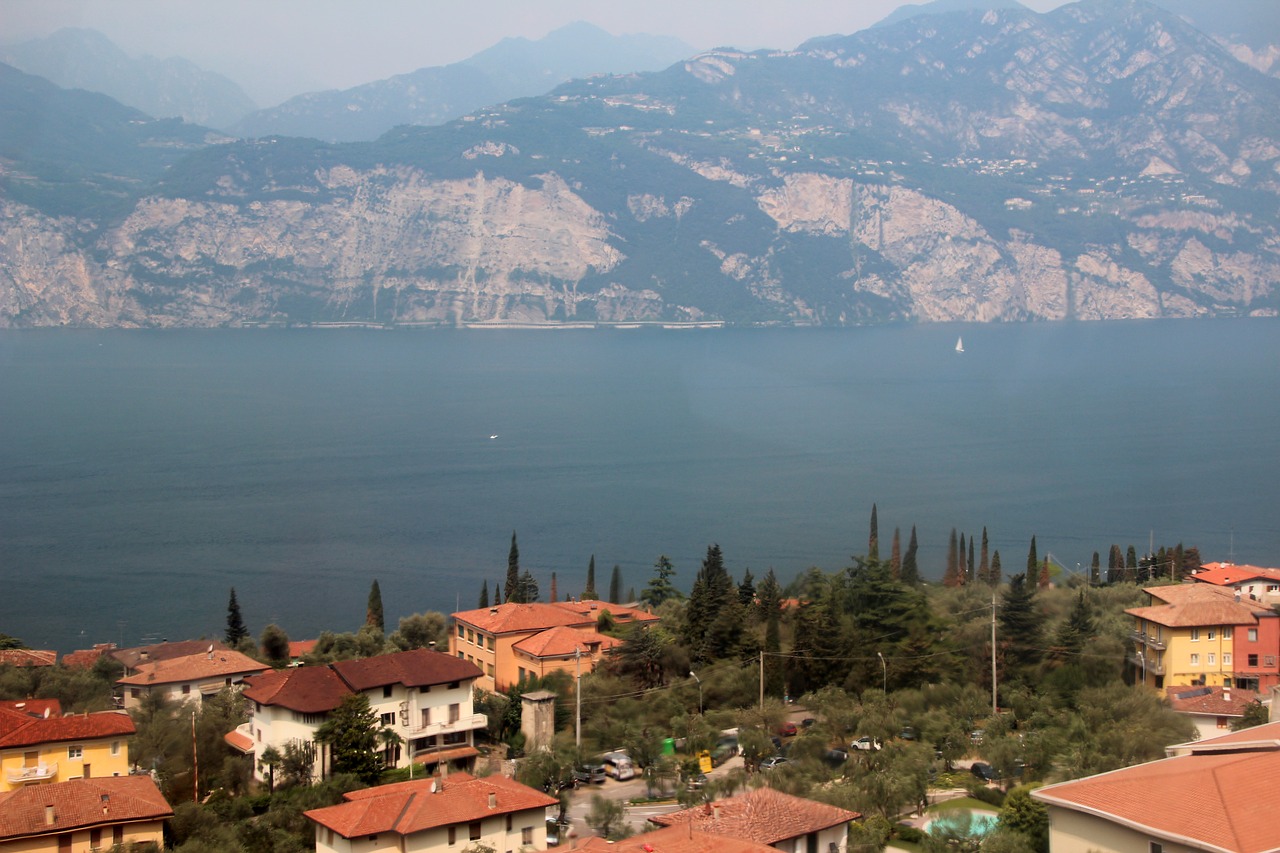 Italy, Garda, Vaizdas, Kalnai, Atostogos, Ežeras, Kraštovaizdis, Malcesine, Vanduo, Namai