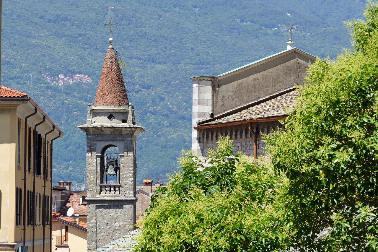 Italija,  Bažnyčia,  Bokštas,  Architektūra,  Religija,  Lankytinos Vietos,  Krikščionių,  Varpinė,  Varpeliai,  Vasara