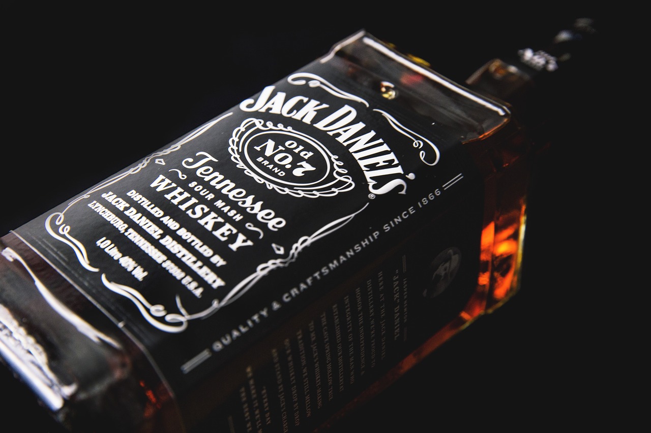 Jack Daniels, Viskis, Alkoholis, Viskis, Burbonas, Alkoholinis, Butelis, Amerikietis, Nemokamos Nuotraukos,  Nemokama Licenzija
