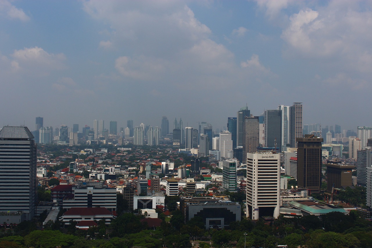 Jakarta, Smogas, Architektūra, Panorama, Miestas, Miesto Panorama, Bokštas, Dangoraižis, Pastatas, Orientyras