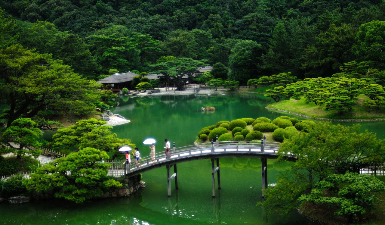 Japonija, Japoniškas Sodas, Tiltas, Miškas, Medžiai, Miškai, Žmonės, Tvenkinys, Ežeras, Vanduo