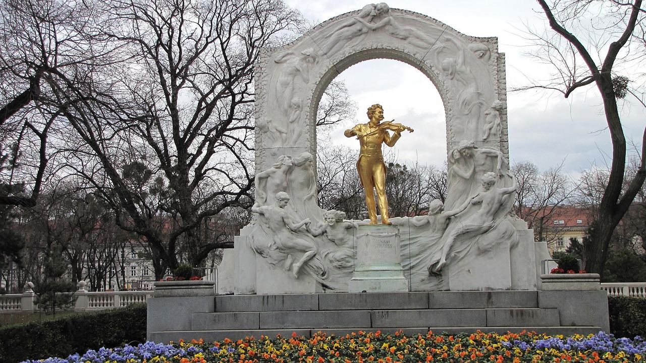 Johann Strauss Image, Wien, Skulptūra, Sodas, Miesto Pertrauka, Ekskursijos, Aukso Skulptūra, Nemokamos Nuotraukos,  Nemokama Licenzija