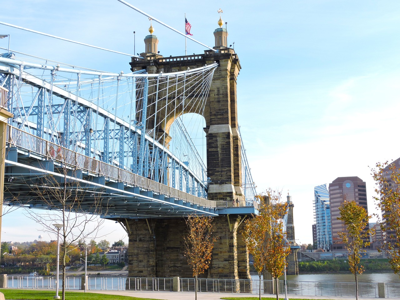 Jonas Roebling Tiltas, Cincinnati Tiltas, Miesto Panorama, Kranto, Orientyras, Centro, Upė, Nemokamos Nuotraukos,  Nemokama Licenzija