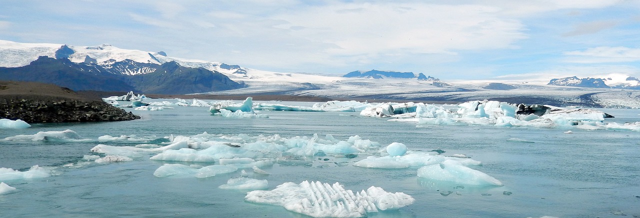 Jökulsárlón Ledyno Lagūnas, Ledinis Ežeras, Vanduo, Ledas, Ledkalniai, Vairuoti Ledkalnio, Vulkaniniai Pelenai, Gamta, Kraštovaizdis, Iceland