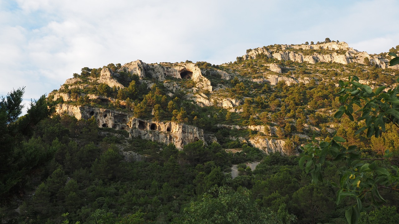 Karsto Zona, Karstas, Rokas, France, Provence, Fontaine-De-Vaucluse, Akmens Siena, Skylės, Urvai, Kalkakmenis