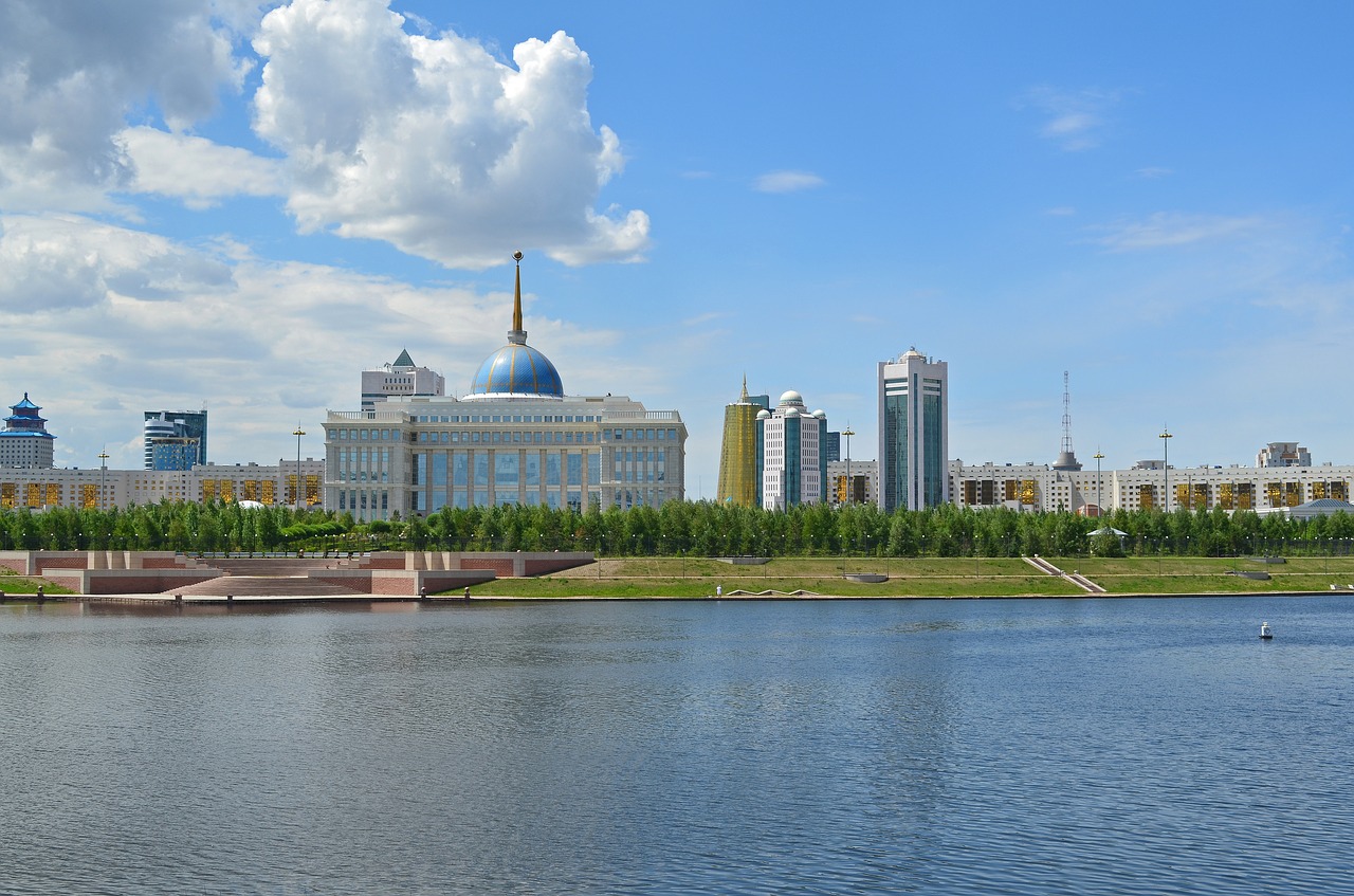 Kazachstanas, Astana, Rūmai Prezidento Kazachstano Respublikos, Krantinė, Nemokamos Nuotraukos,  Nemokama Licenzija