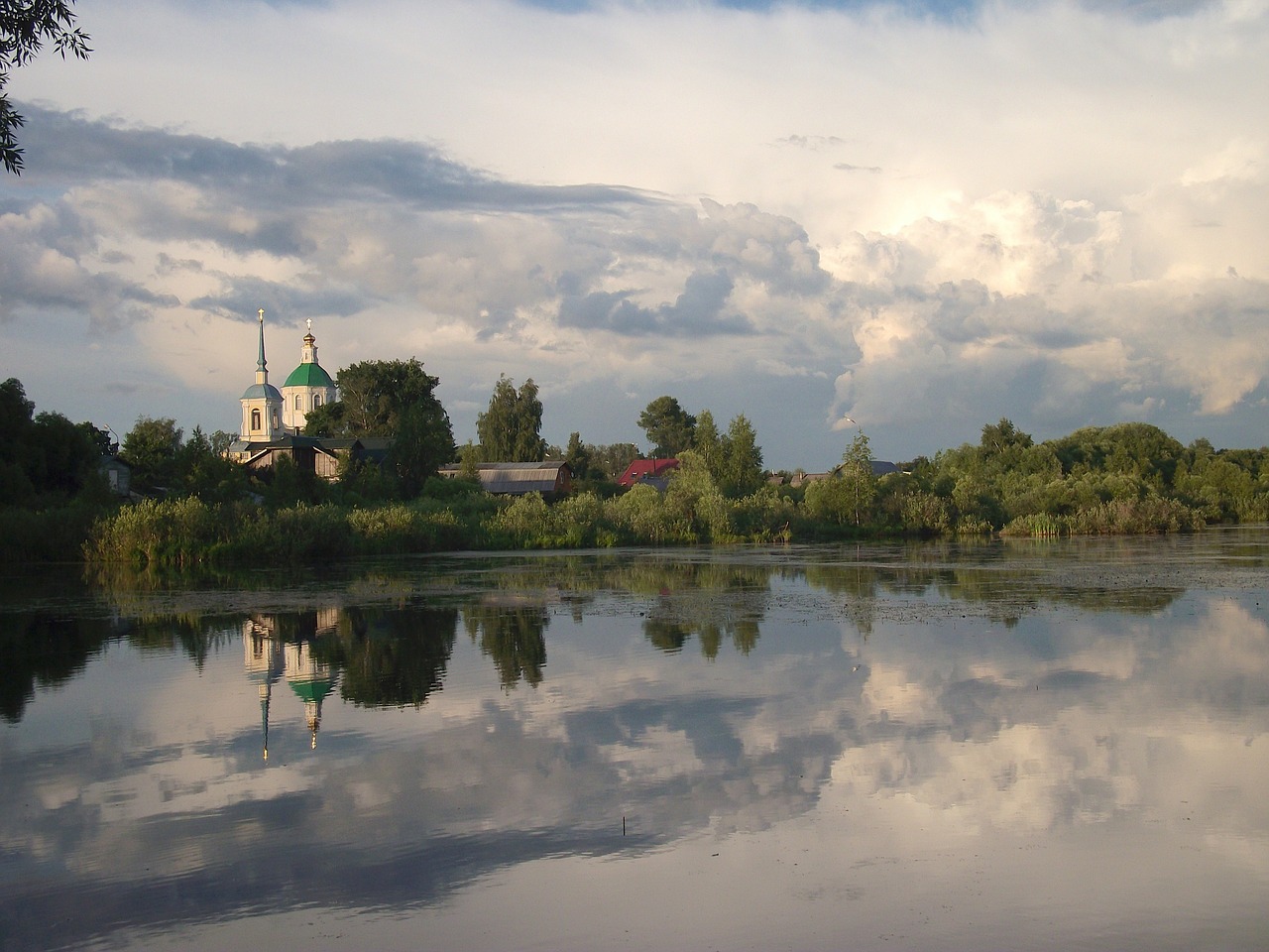 Kiovo, Rusija, Vaizdingas, Dangus, Debesys, Miškas, Medžiai, Miškai, Bažnyčia, Architektūra