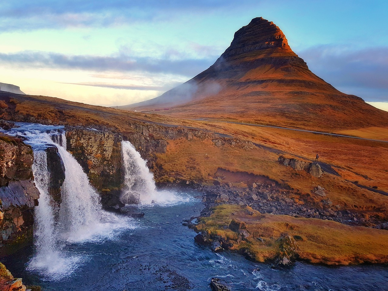 Kirkjufell, Stebuklingas Kalnas, Iceland, Krioklys, Pasakos, Vaizdingas, Gamta, Apsvaiginimo, Bažnyčios Kalnas, Nemokamos Nuotraukos