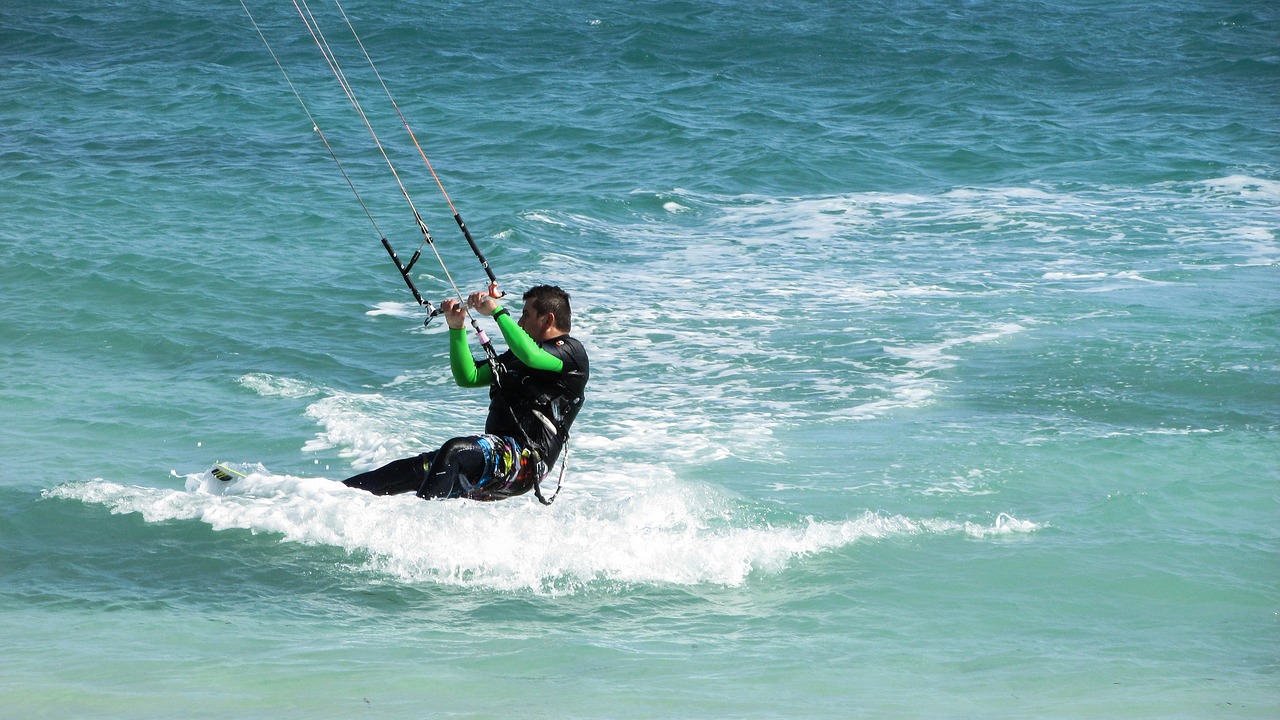 Kite Surf, Surfer, Banglenčių Sportas, Sportas, Ekstremalios, Vėjas, Veikla, Greitis, Kiteboarding, Jėgos Aitvarų Sportas