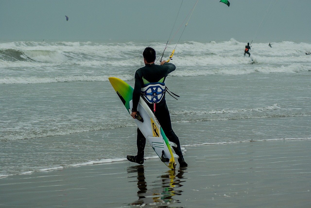 Jėgos Aitvarų Sportas, Kite Surfer, Bangos, Vandens Sportas, Nemokamos Nuotraukos,  Nemokama Licenzija