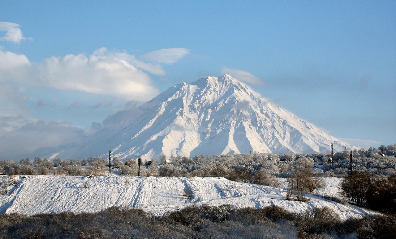 Koryakskio Vulkanas, Kamchatka, Žiema, Snieginiai Kalnai, Sniegas, Šaltas Rytas, Gamta, Kraštovaizdis, Šaltas, Žiemos Miškas