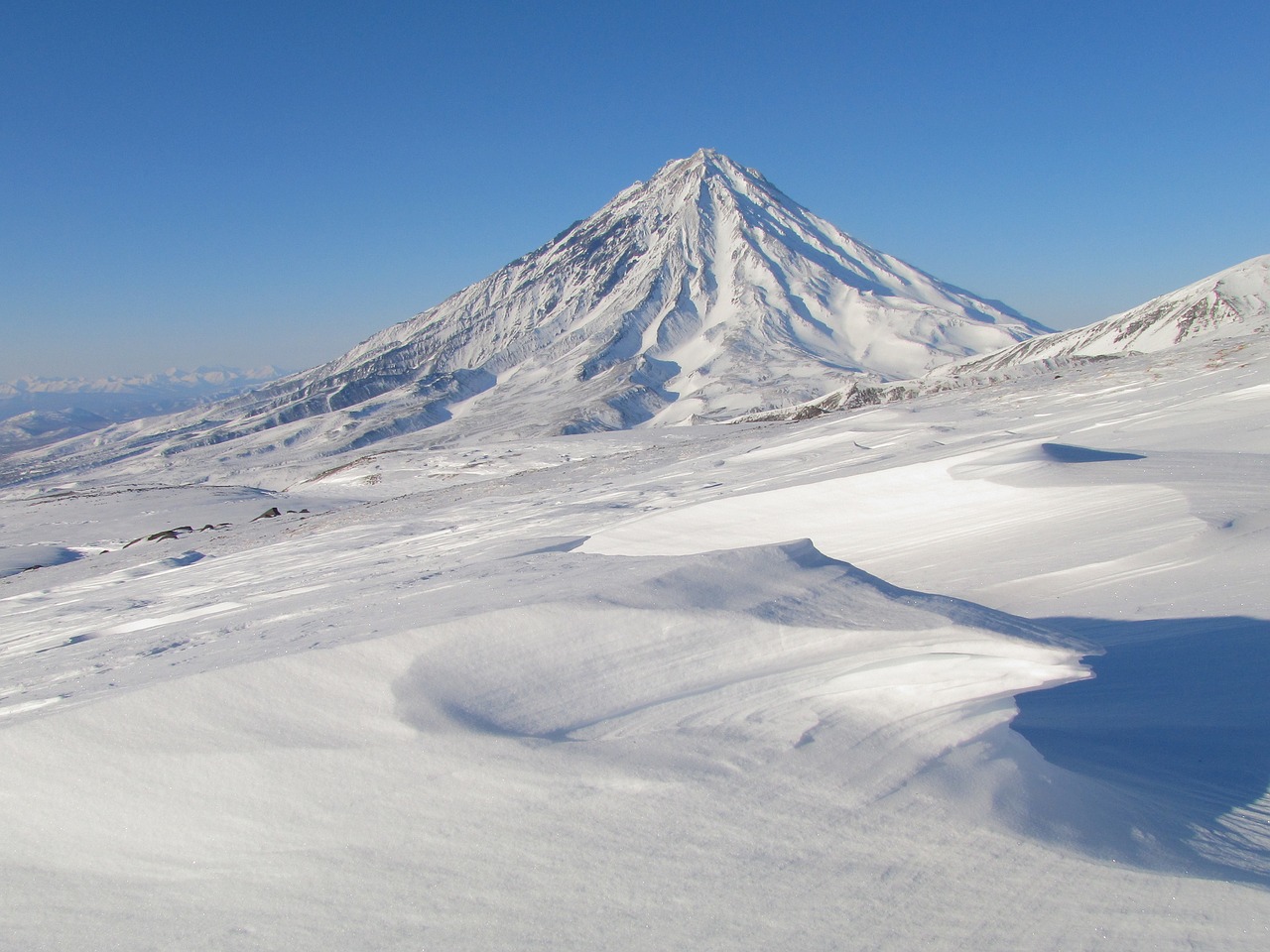 Koryakskio Vulkanas, Kamchatka, Žiema, Snieginiai Kalnai, Sniegas, Šaltas Rytas, Gamta, Kraštovaizdis, Šaltas, Žiemos Miškas