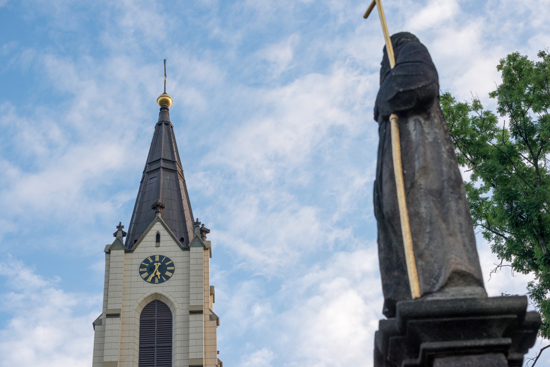 Bažnyčia,  Skulptūra,  Stogas,  Dangus,  Mėlynas,  Religija,  Tikėjimas,  Laikrodžiai,  Auksas,  Dievas