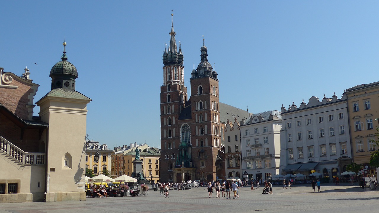 Krakow, Lenkija, Šv. Marijos Bažnyčia, Rynek Glowny, Nemokamos Nuotraukos,  Nemokama Licenzija