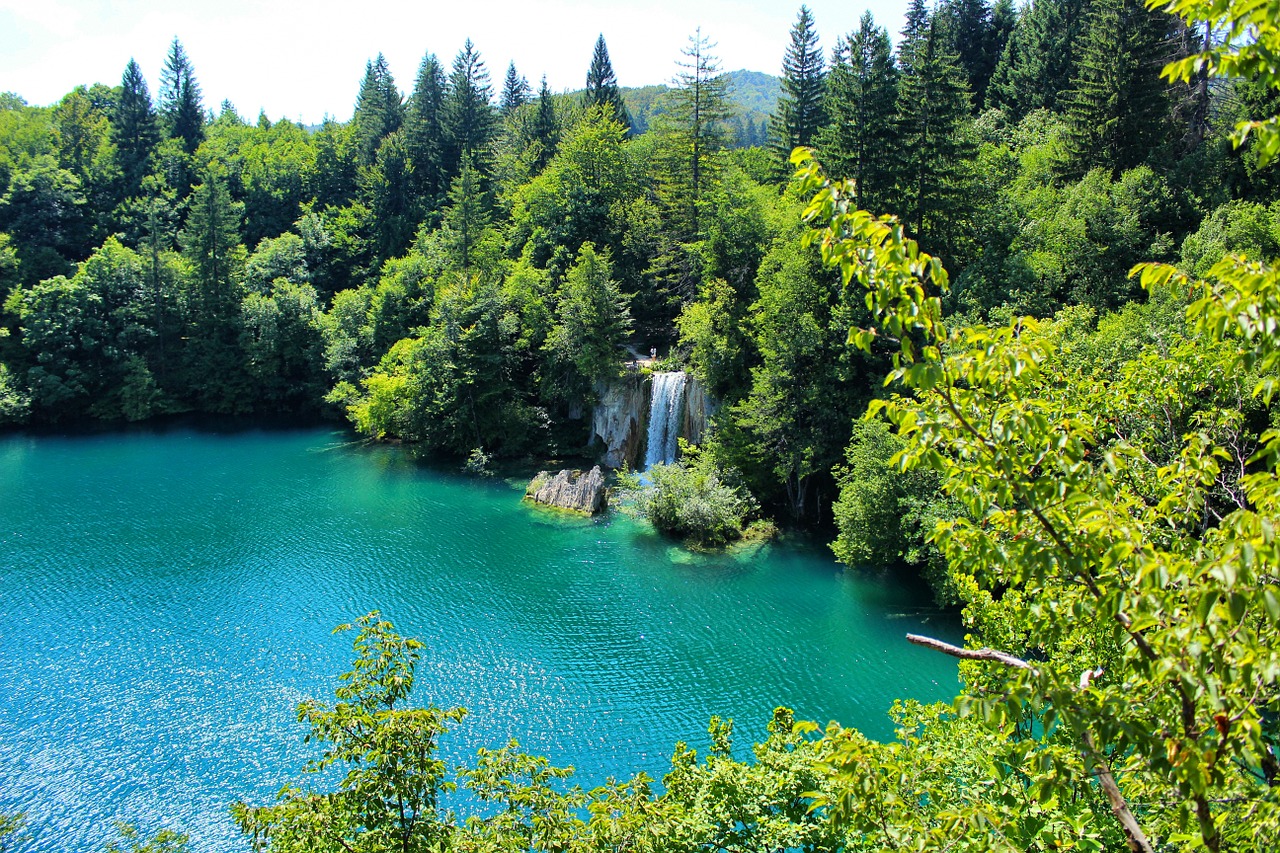 Ežeras, Rojus, Kroatija, Plitvice, Vanduo, Kraštovaizdis, Mėlynas, Gamta, Dangus, Vasara