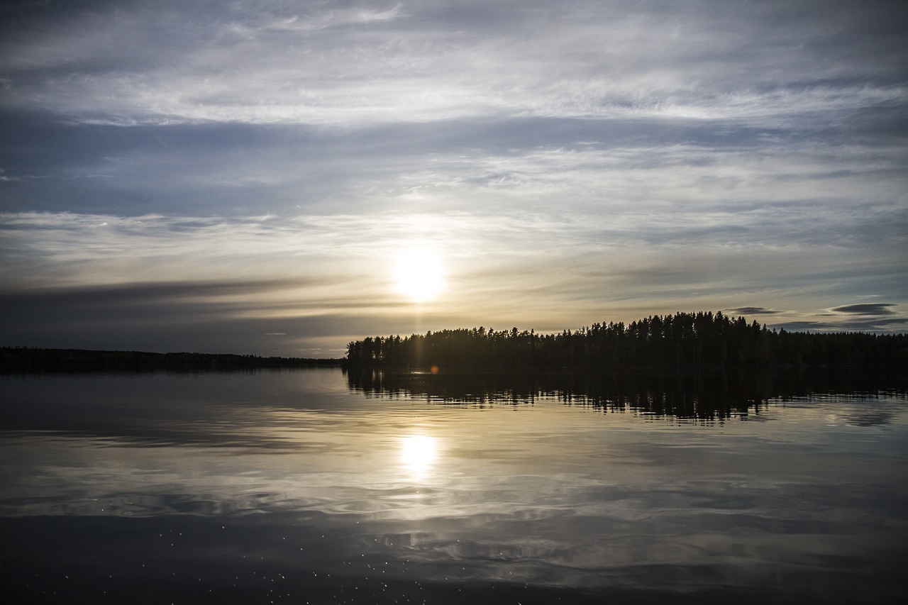 Ežeras, Suomių, Vasara, Vanduo, Kraštovaizdis, Dangus, Debesys, Medžiai, Yötönyö, Gamta