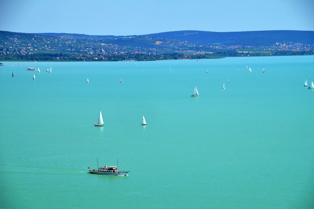 Ežeras, Balaton, Vandens Telkinys, Burinė Valtis, Laivas, Nemokamos Nuotraukos,  Nemokama Licenzija