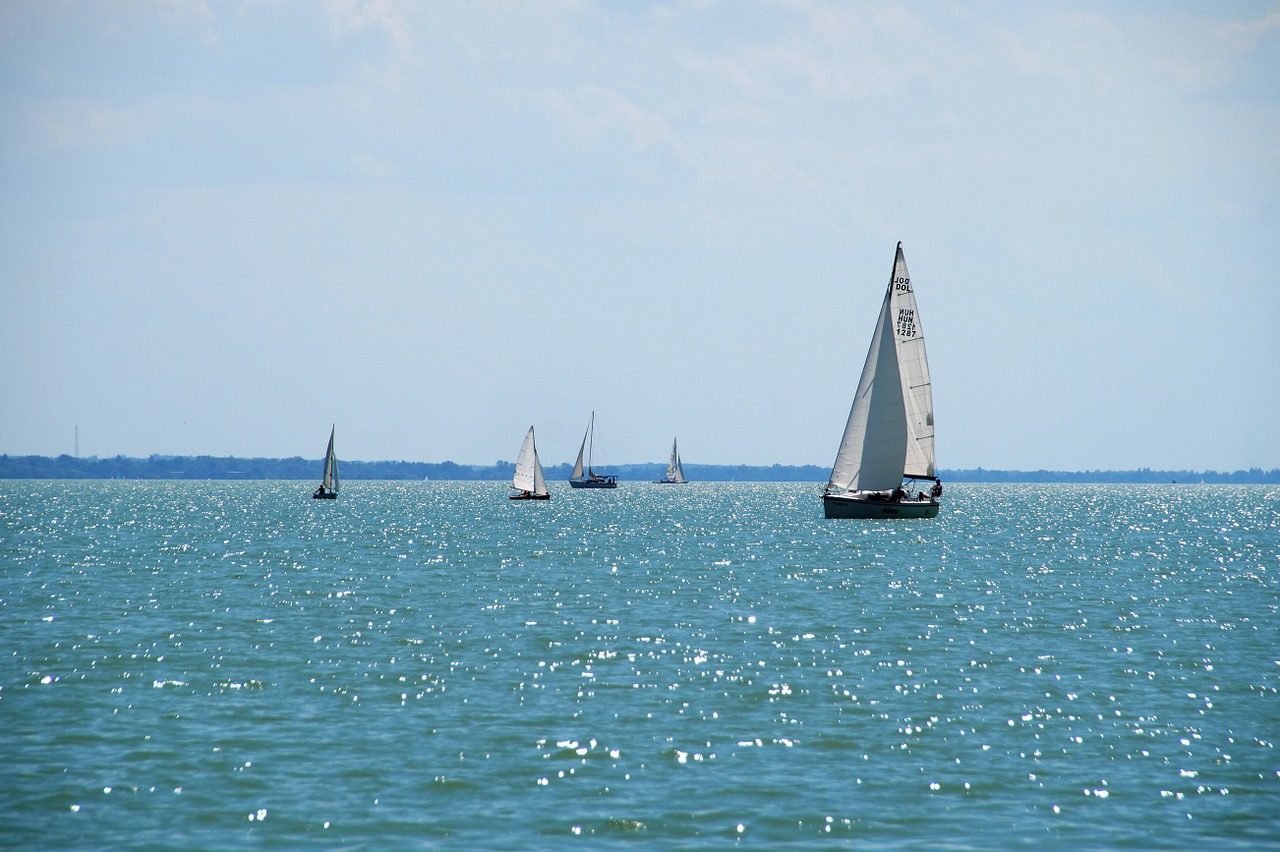 Ežeras, Balaton, Vandens Telkinys, Laivas, Burinė Valtis, Sportas, Nemokamos Nuotraukos,  Nemokama Licenzija