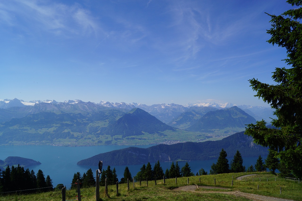 Ežeras, Ežero Lucerne Regionas, Debesys, Vandens Kalnai Alpėse, Žygiai Į Kraštovaizdį, Alpių Takas, Panorama, Dangus, Regėjimas, Perspektyva