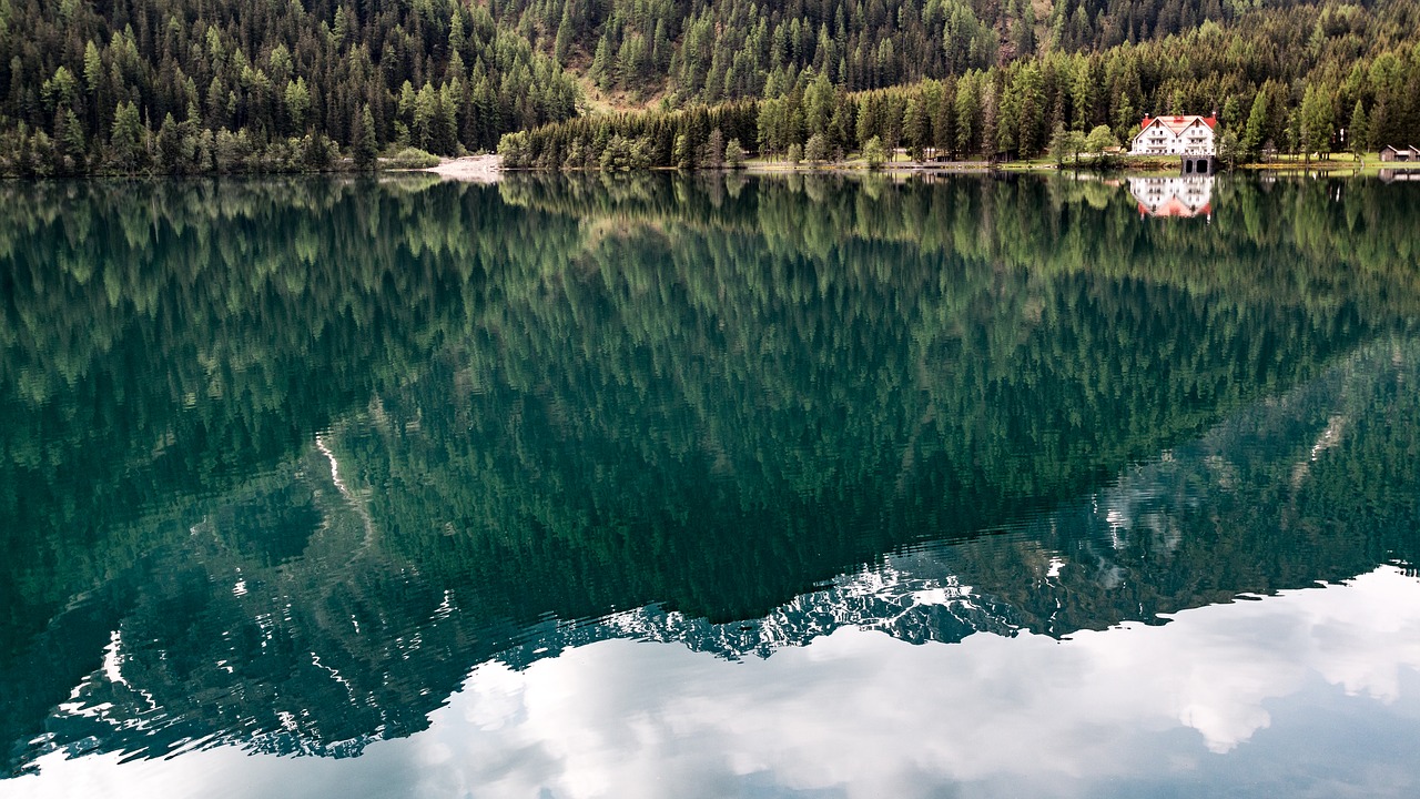 Ežeras, Kalninis Ežeras, Bergsee, Vanduo, Gamta, Dolomitai, Atspindys, Veidrodis, Nemokamos Nuotraukos,  Nemokama Licenzija