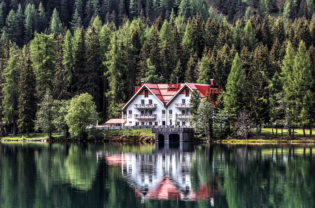 Ežeras, Chalet, Veidrodis, Miškas, Bergsee, Vasara, Vanduo, Medžiai, Nemokamos Nuotraukos,  Nemokama Licenzija