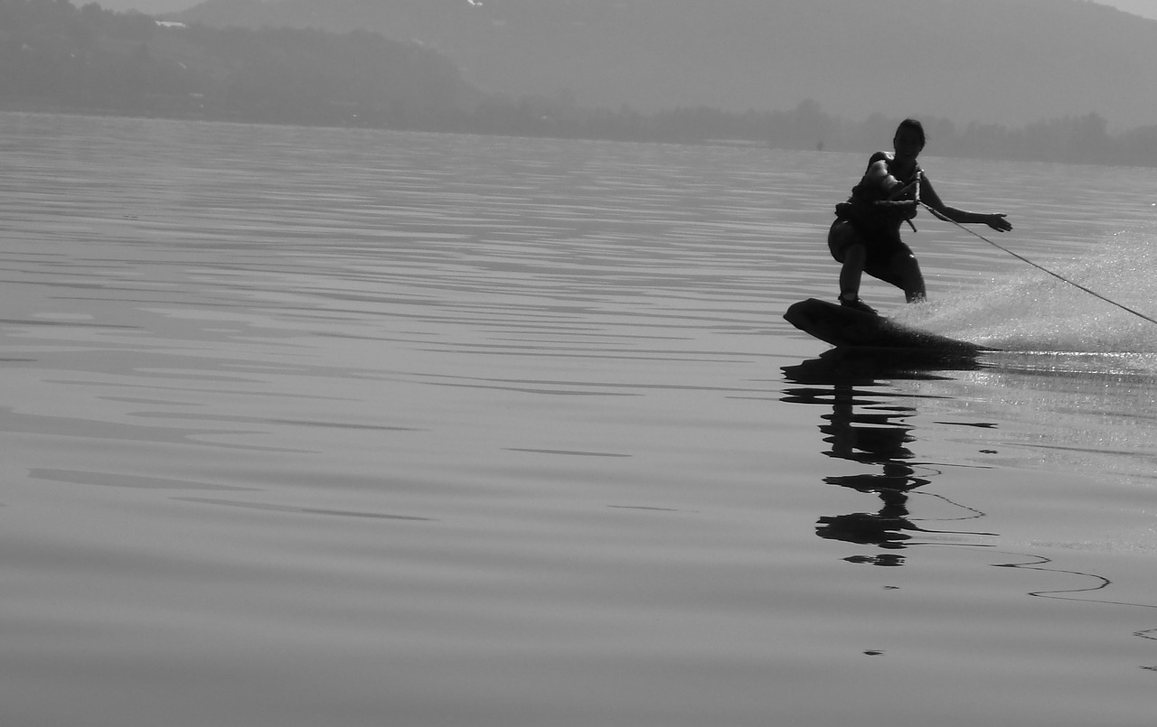 Ežeras, Vanduo, Navigacija, Wakeboarding, Pabusti, Sportas, Valtis, Lac Du Bourget, Nemokamos Nuotraukos,  Nemokama Licenzija