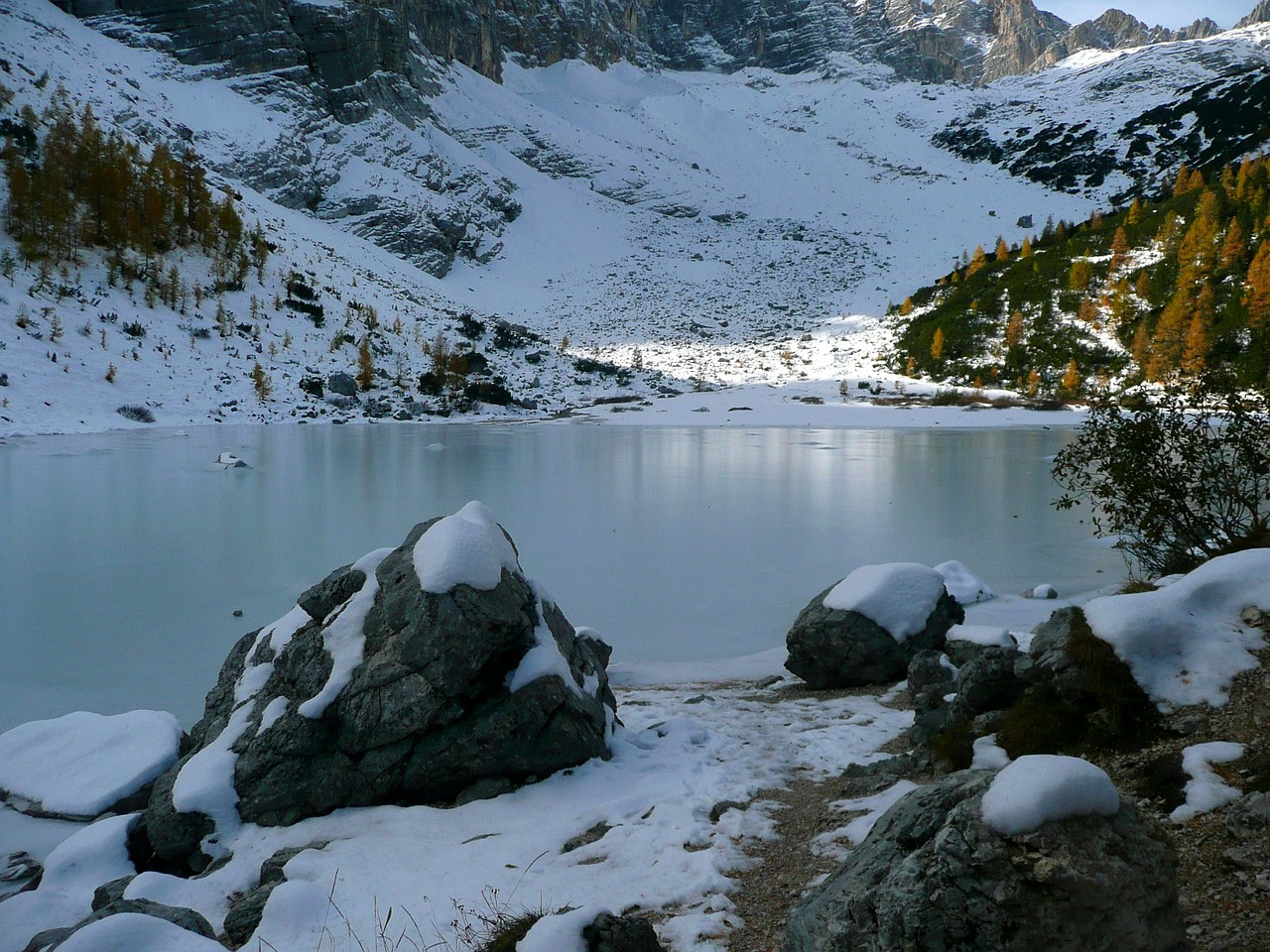 Ežeras, Sorapiss, Cortina, Belluno, Žiema, Sušaldyta, Sniegas, Gamta, Kalnai, Kraštovaizdis