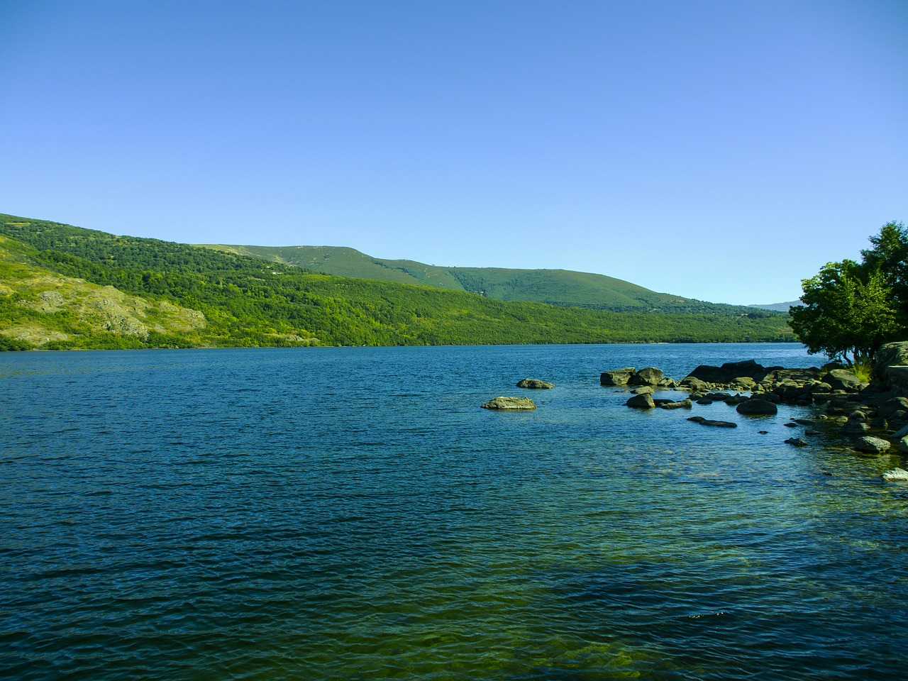 Ežeras, Sanabria, Vanduo, Dangus, Nemokamos Nuotraukos,  Nemokama Licenzija