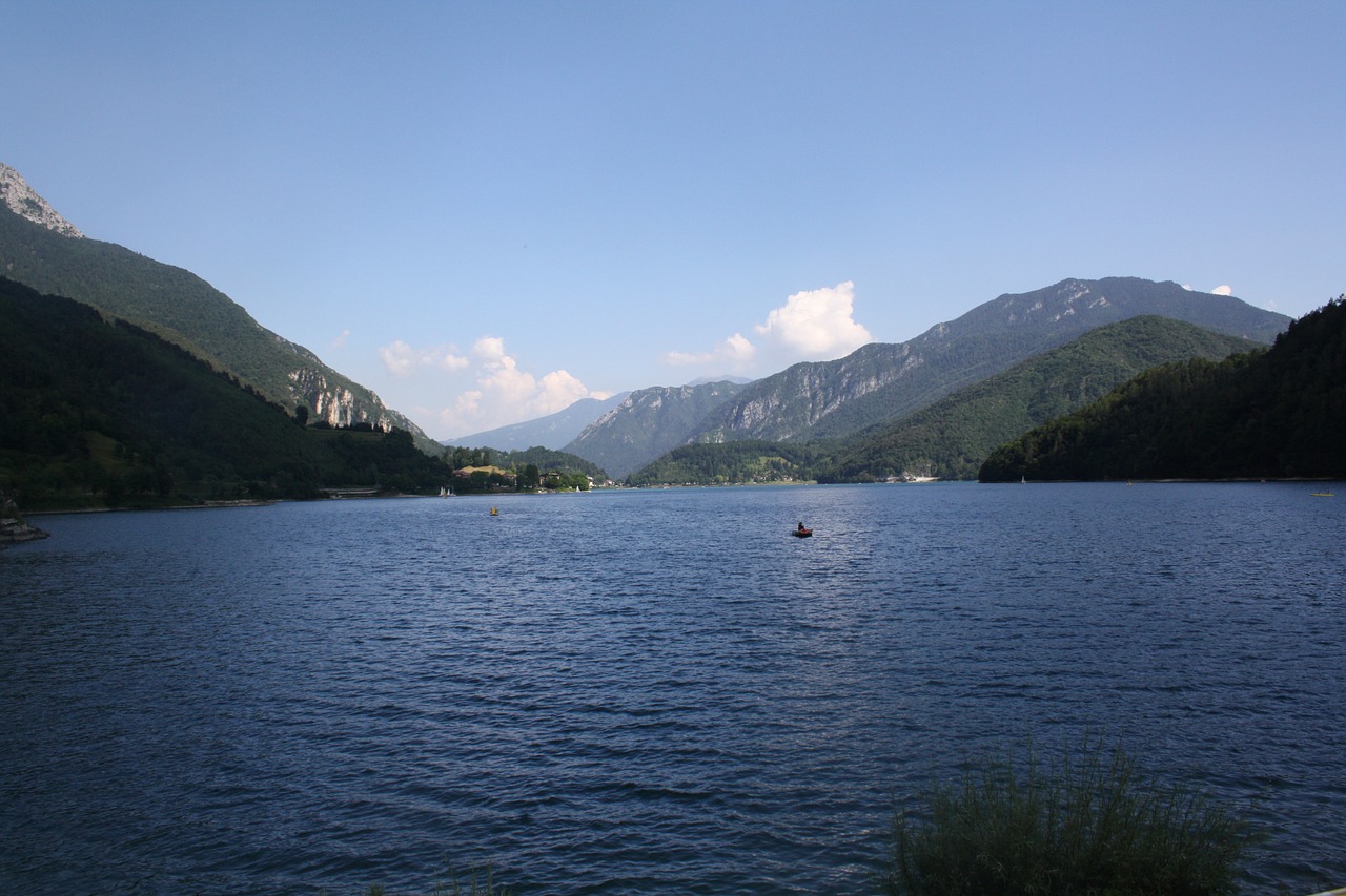 Ežeras, Garda, Vanduo, Italy, Ežero Garda, Ant Ežero, Riva Del Garda, Nemokamos Nuotraukos,  Nemokama Licenzija