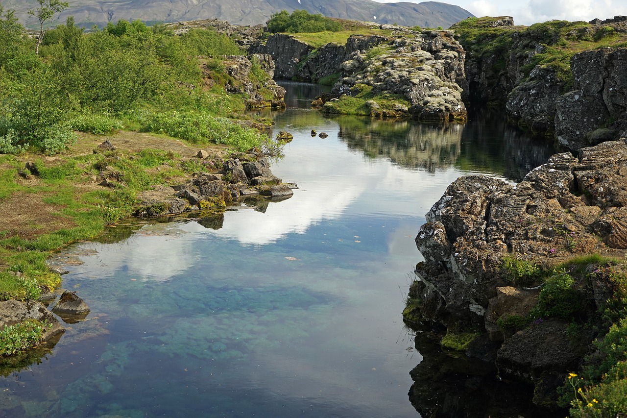 Ežeras, Iceland, Lava, Mažas Ežeras, Vulkaninis Uolas, Idiliškas, Kraštovaizdis, Vanduo, Uolingas, Nemokamos Nuotraukos
