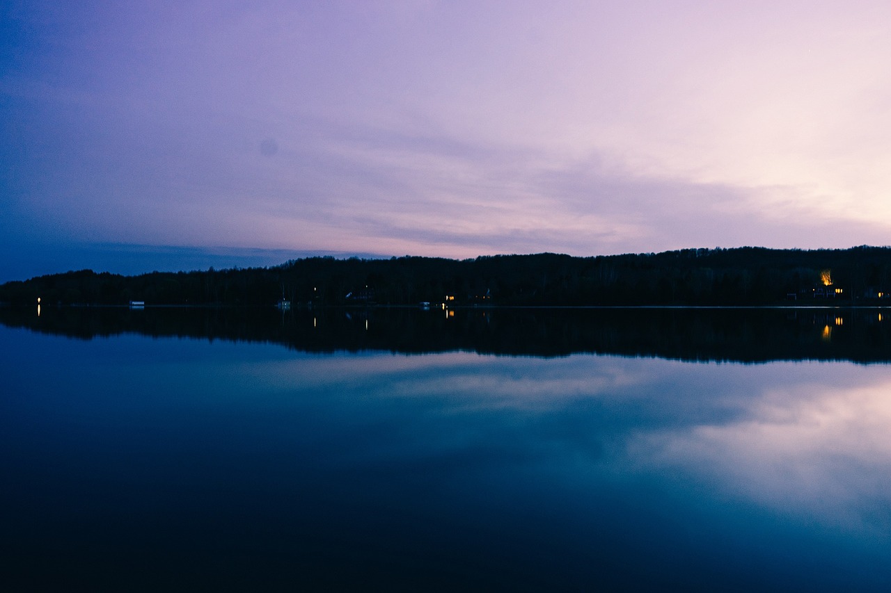 Ežeras, Vanduo, Atspindys, Violetinė, Dangus, Saulėlydis, Dusk, Vakaras, Kraštovaizdis, Nemokamos Nuotraukos