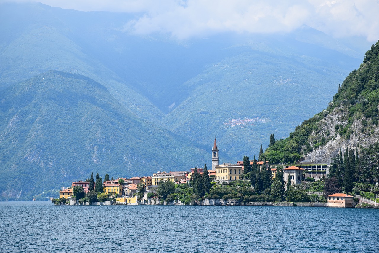 Ežero Como, Italy, Šventė, Jūra, Vanduo, Vasara, Basant Di Como, Kalnai, Ežeras, Vila
