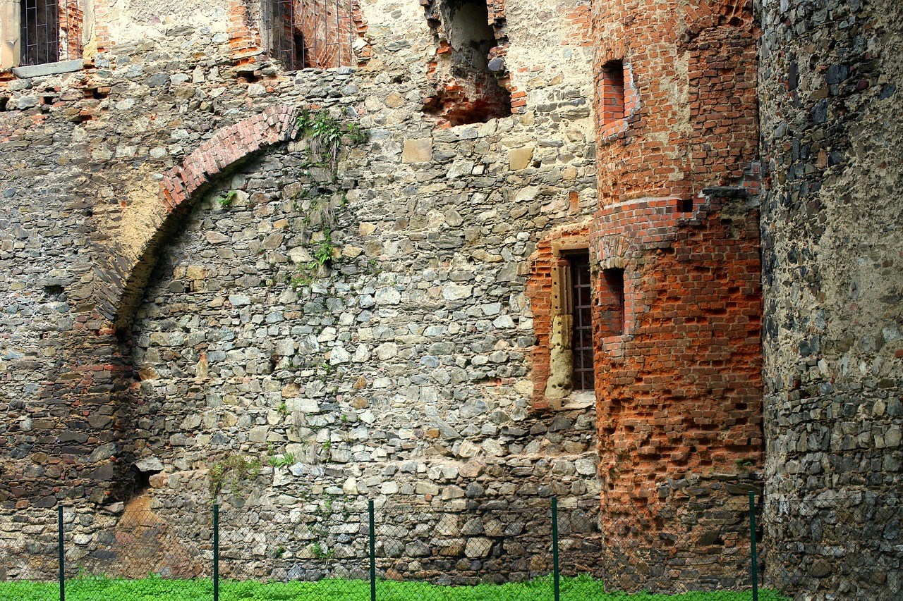 Dusia,  Pilies Griuvėsiai,  Akmeninė Siena,  Architektūra,  Griuvėsiai,  Pilis,  Kolapso,  Paminklas,  Plytų,  Atsisakyta