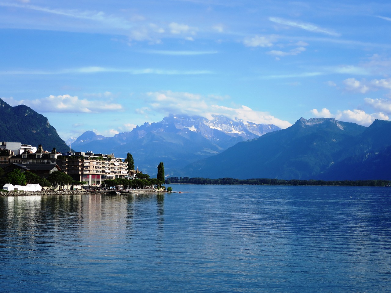 Ežero Geneva,  Kalnai,  Vanduo,  Mėlynas,  Dangus,  Ežeras,  Kalnas Ir Vanduo, Nemokamos Nuotraukos,  Nemokama Licenzija
