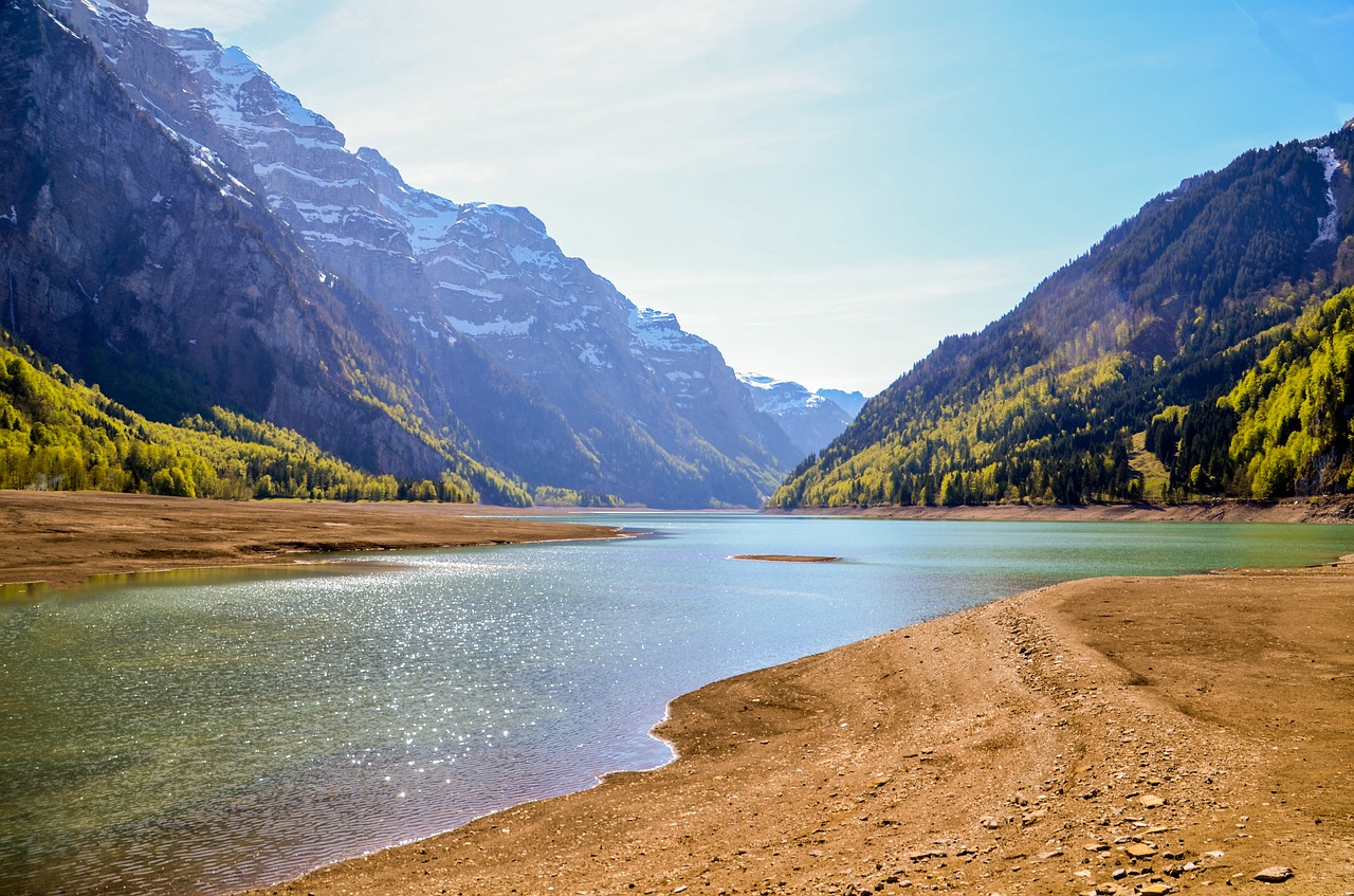 Ežeras Klöntal,  Rezervuaras,  Sausra,  Užtvanka,  Matavimo Bokštą,  Kraštovaizdis,  Šveicarija,  Glarus,  Kalnai,  Alpine