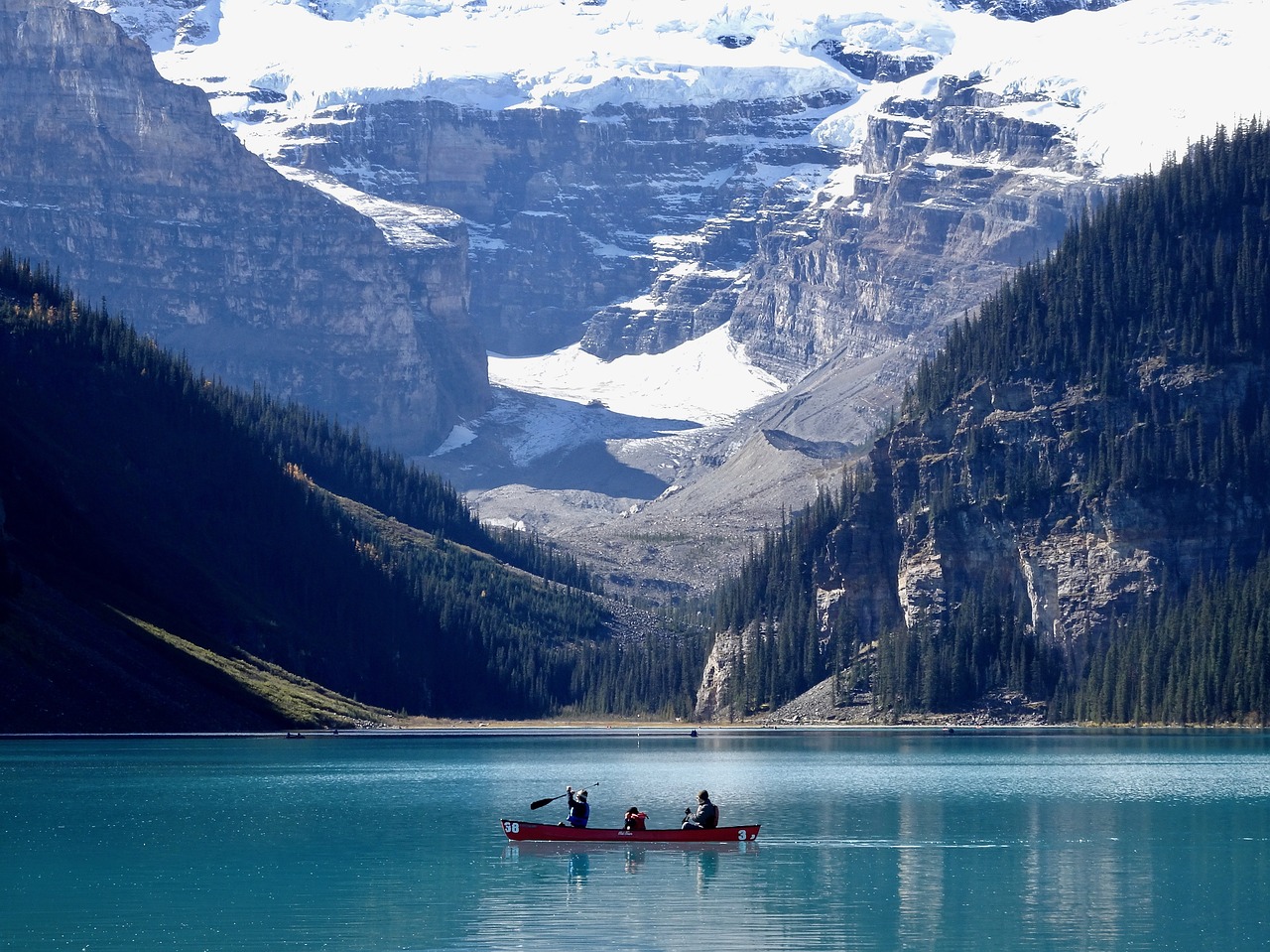 Ežero Louise, Kanoją, Kanada, Ežeras, Kalnai, Kraštovaizdis, Alberta, Vaizdingas, Panorama, Peizažas