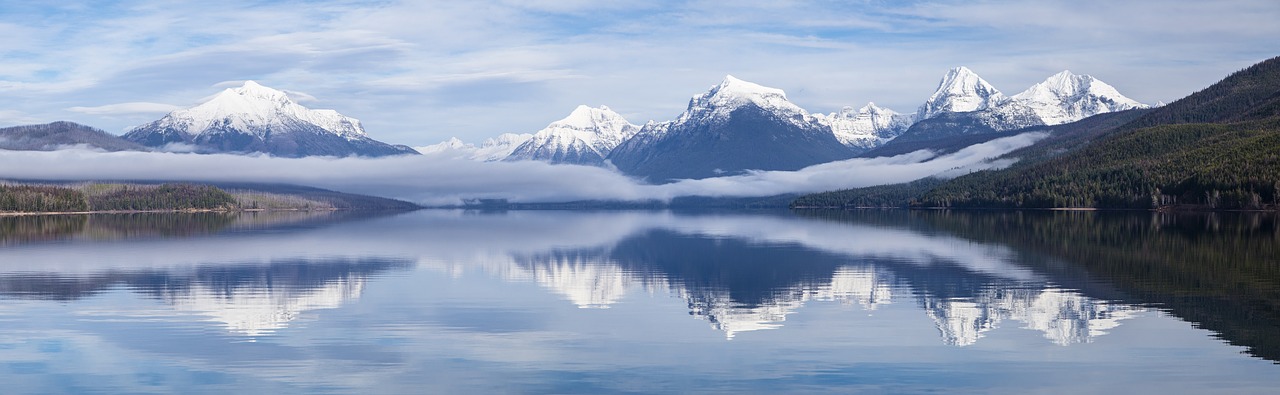 Ežeras Mcdonald, Kraštovaizdis, Vaizdingas, Atspindys, Vanduo, Kalnai, Ledynas Nacionalinis Parkas, Montana, Usa, Alpių