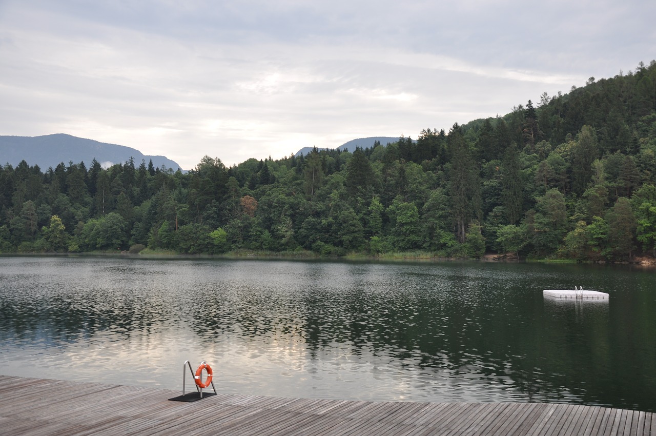 Ežeras Monticolo, South Tyrol, Debesys, Nemokamos Nuotraukos,  Nemokama Licenzija