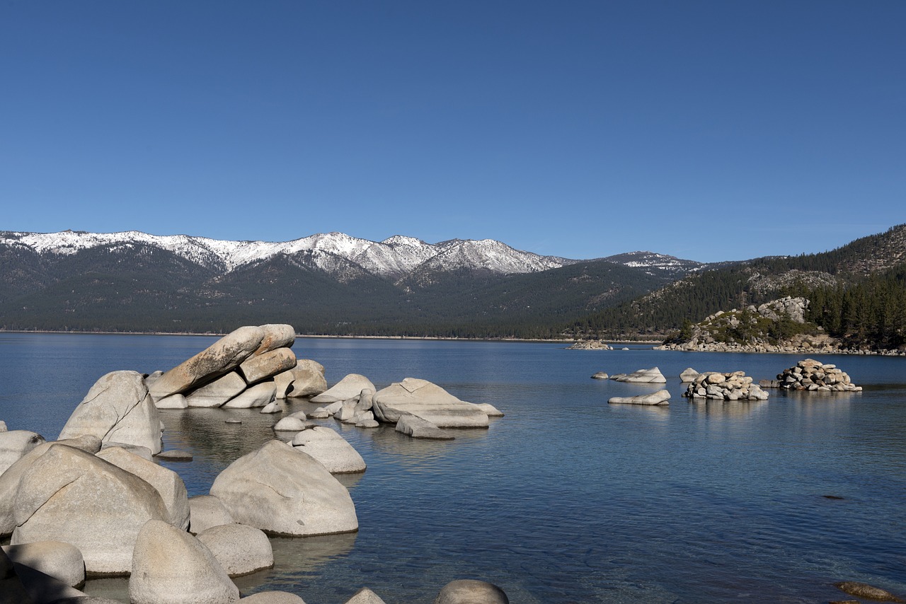 Ežeras Tahoe, Kalifornija, Vanduo, Kalnai, Dangus, Medžiai, Atostogos, Kraštovaizdis, Vaizdingas, Taikus